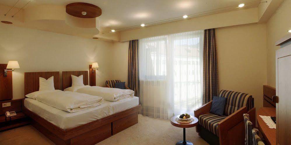 Hotel Krone - Eat, Drink, Stay Bressanone Zewnętrze zdjęcie